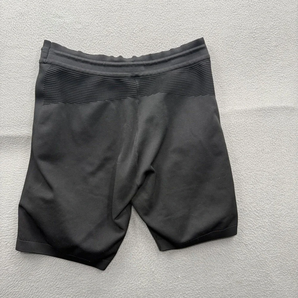 Gymshark Shorts Mens Medium Black Knit Zip Pockets 9 Inseam Athletic Running Gym